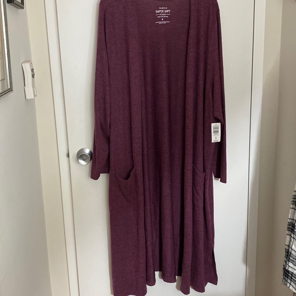 Coat length soft light weight sweater. Size 5X